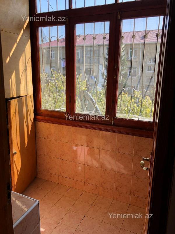 3 otaqlı Bina evi menzil, 1-ci mikrorayon, Sumqayıt